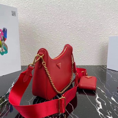 Prada Re-Edition 2005 Shoulder Bag In Red Saffiano Leather LDBS244869