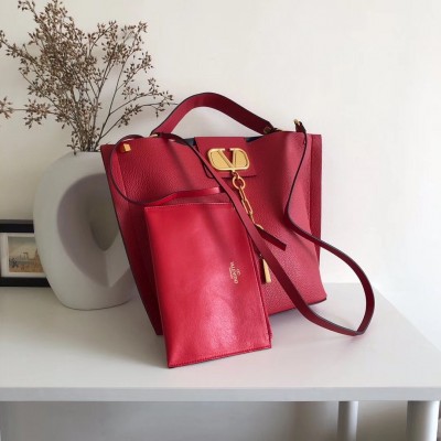 Valentino Escape Hobo Bag In Red Grained Calfskin LDBS245510