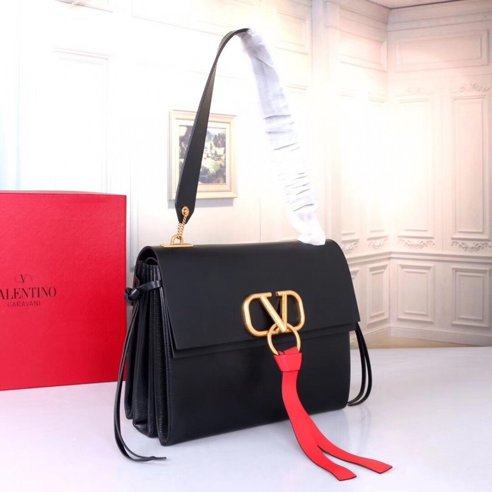 Valentino Garavani Black Medium VRing Shoulder Bag LDBS245514