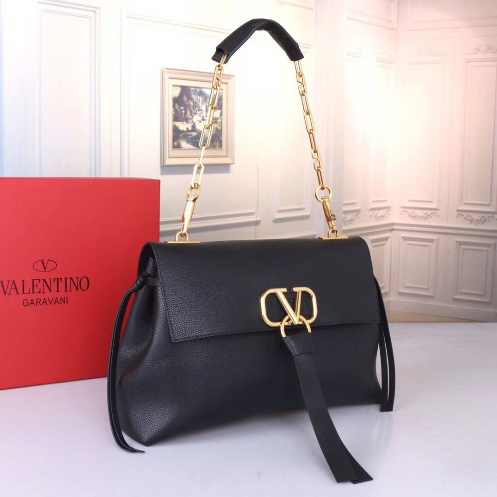 Valentino Medium VRing Chain Bag In Black Grainy Calfskin LDBS245575