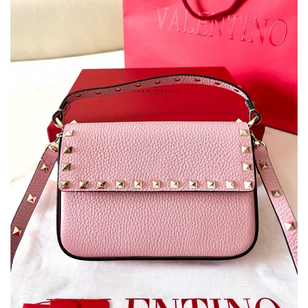 Valentino Rockstud Pouch Bag in Pink Grained Leather LDBS245615