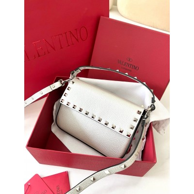 Valentino Rockstud Pouch Bag in White Grained Leather LDBS245616