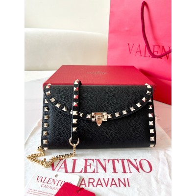 Valentino Rockstud Wallet with Chain in Black Grained Leather LDBS245649