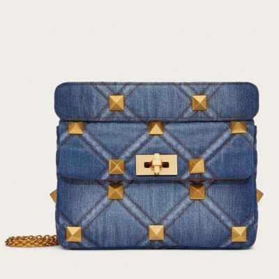 Valentino Roman Stud Medium Chain Bag In Denim LDBS245656