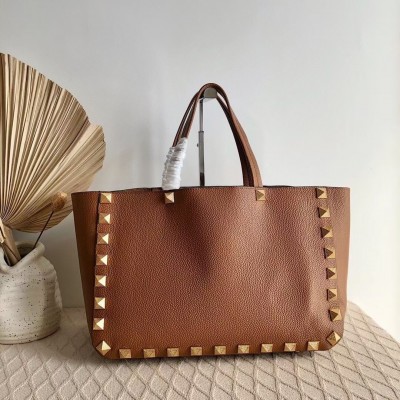 Valentino Roman Stud Tote Bag In Brown Grainy Calfskin LDBS245660