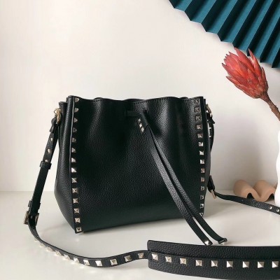 Valentino Small Rockstud Bucket Bag In Black Grained Calfskin LDBS245681